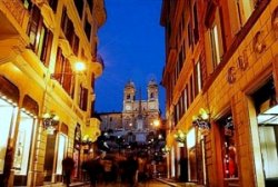 Roma: movida notturna, stop ai market che vendono alcol nel centro della capitale